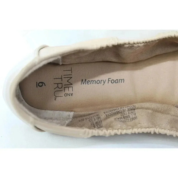 ladies TIME and TRU Memory Foam flats size 6 - Picture 8 of 8